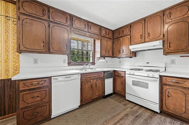 8918 Thornton Boulevard, Jonesboro, GA 30236