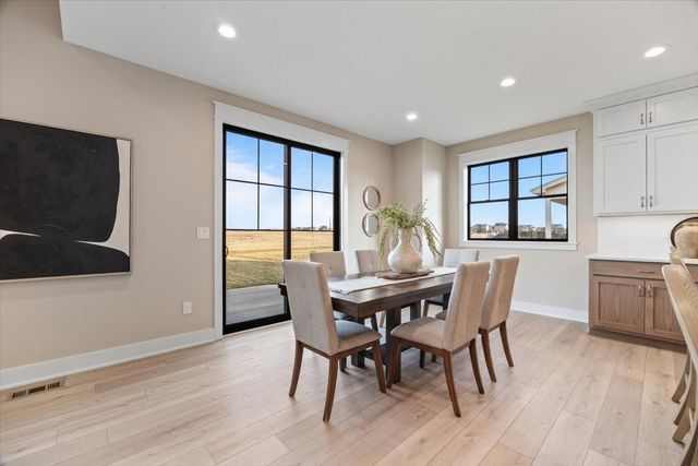 1915 NE Pond View Court, Ankeny, IA 50021