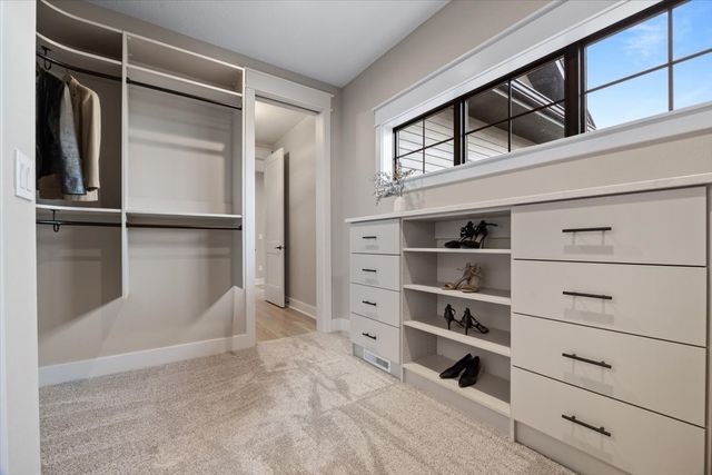 1915 NE Pond View Court, Ankeny, IA 50021