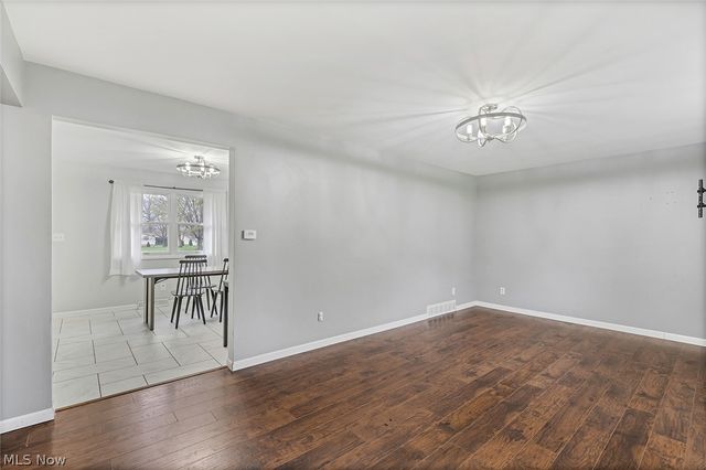 4095 Kirk Road, Youngstown, OH 44511