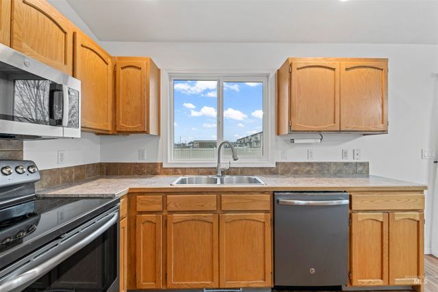 658 E Huckleberry Ct, Kuna, ID 83634