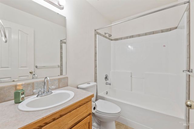 658 E Huckleberry Ct, Kuna, ID 83634