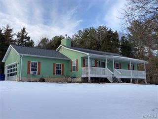 905 Ranch Lane, Villa Ridge, MO 63089