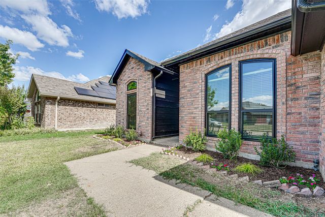 144 Woodcreek Drive, Rockwall, TX 75032