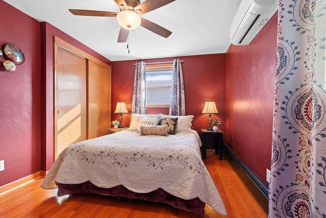 1865 BOND STREET, Green Bay, WI 54303