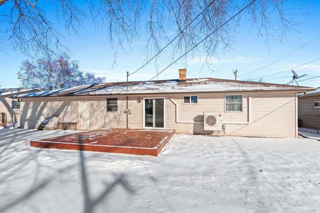 1865 BOND STREET, Green Bay, WI 54303