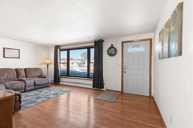 1865 BOND STREET, Green Bay, WI 54303