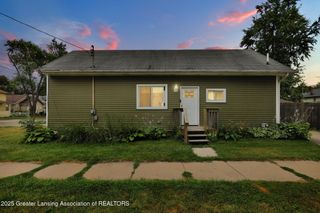 435 N Magnolia Avenue, Lansing, MI 48912