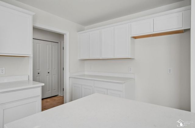 4150 Swan Ridge Lane, Newport, MI 48166