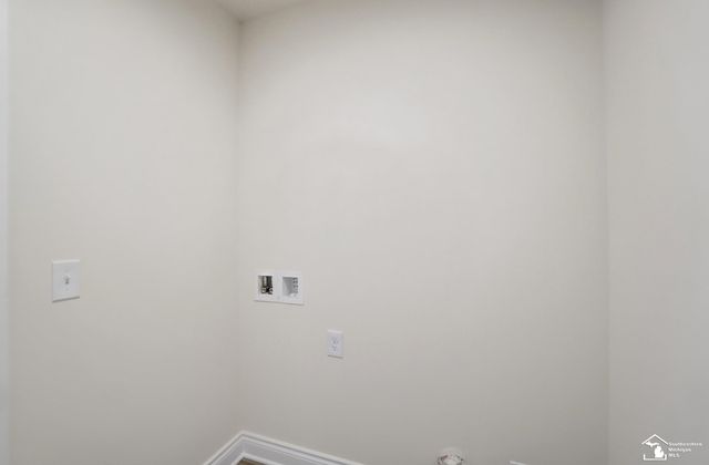 4150 Swan Ridge Lane, Newport, MI 48166