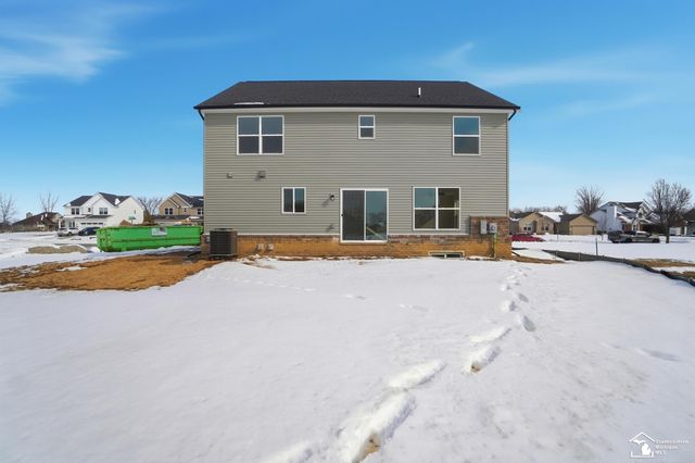 4150 Swan Ridge Lane, Newport, MI 48166