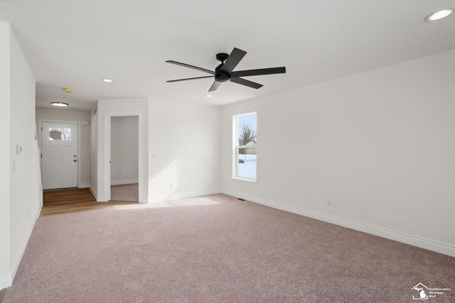 4150 Swan Ridge Lane, Newport, MI 48166