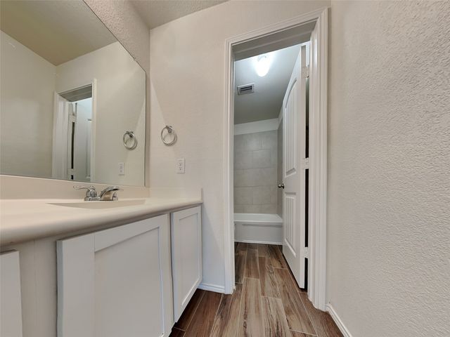 506 Robinson Way, Fate, TX 75189