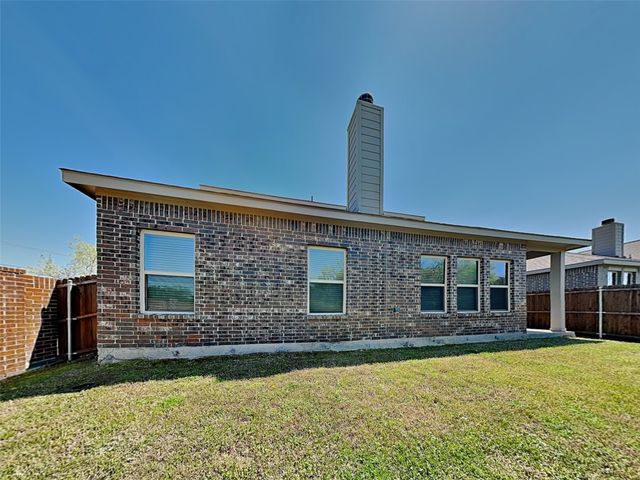 506 Robinson Way, Fate, TX 75189