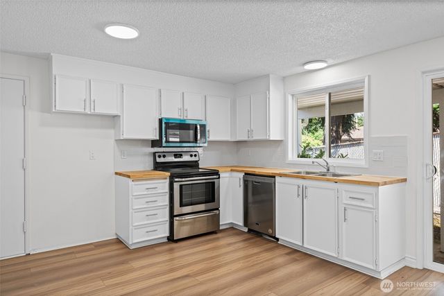4608 SW 319th Place, Federal Way, WA 98023
