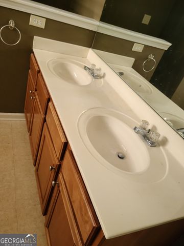 1525 Woodberry Court, Mcdonough, GA 30253