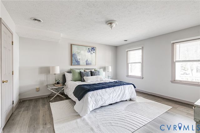 7250 Walnut Grove Dr, Mechanicsville, VA 23111