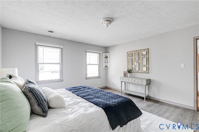 7250 Walnut Grove Dr, Mechanicsville, VA 23111