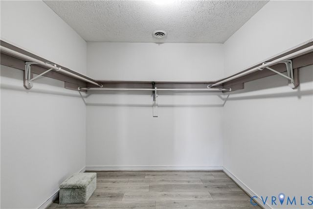 7250 Walnut Grove Dr, Mechanicsville, VA 23111