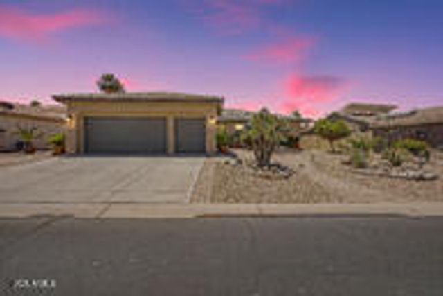 8841 E Sunridge Drive, Sun Lakes, AZ 85248