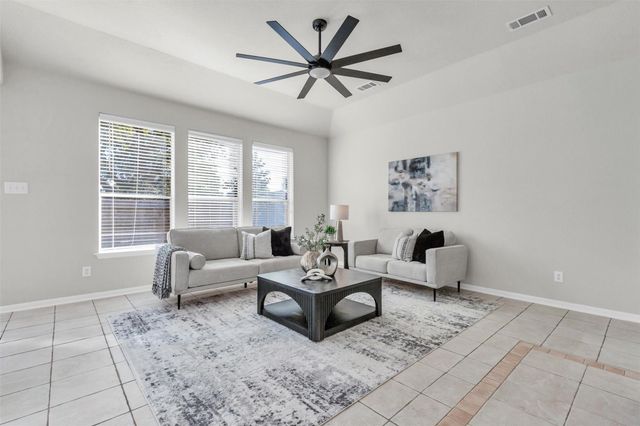 3215 Stratford Pointe Drive, Sugar Land, TX 77498