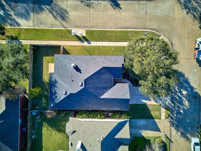 3215 Stratford Pointe Drive, Sugar Land, TX 77498