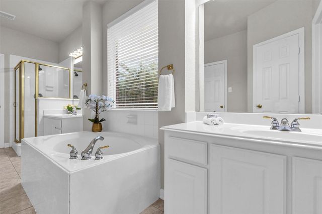 3215 Stratford Pointe Drive, Sugar Land, TX 77498