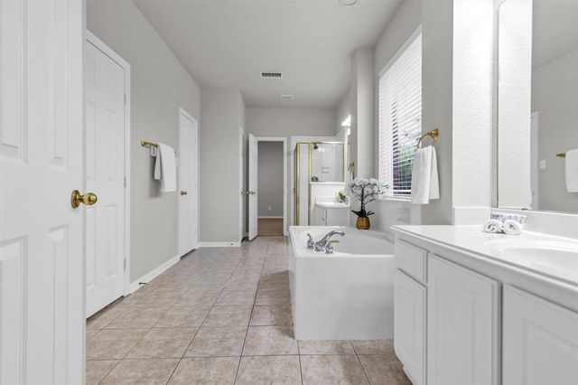 3215 Stratford Pointe Drive, Sugar Land, TX 77498