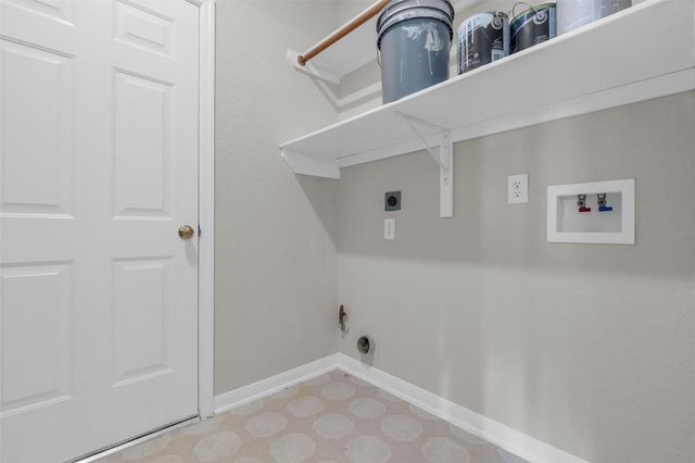 3215 Stratford Pointe Drive, Sugar Land, TX 77498