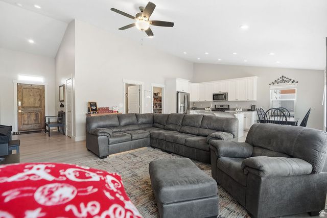 4143 E BERKSHIRE LN, Eagle Mountain, UT 84005