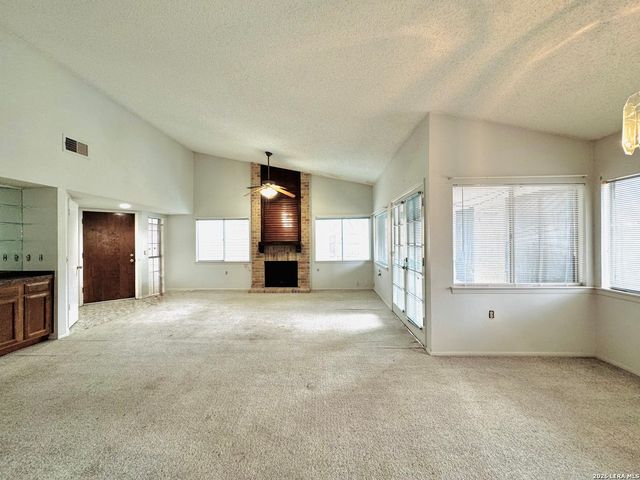 9258 Points Edge, San Antonio, TX 78250