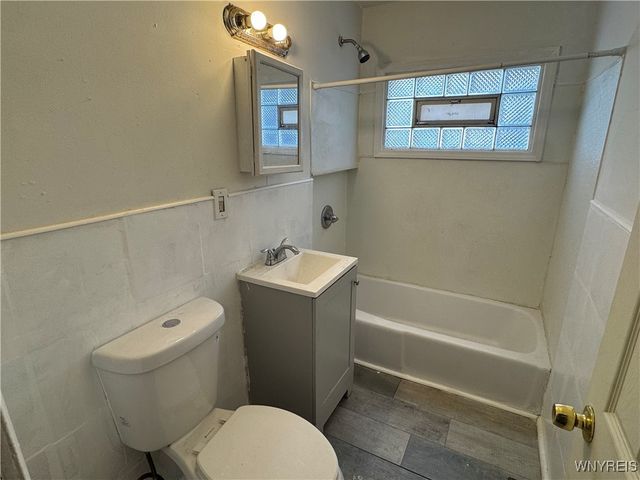 540 L Willett Street, Buffalo, NY 14206