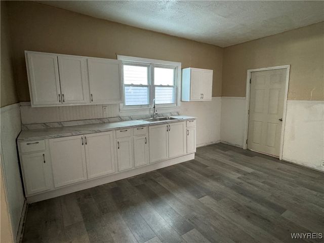 540 L Willett Street, Buffalo, NY 14206