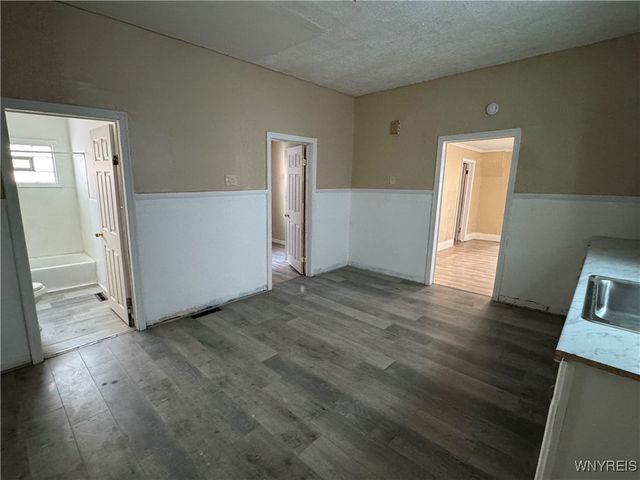 540 L Willett Street, Buffalo, NY 14206