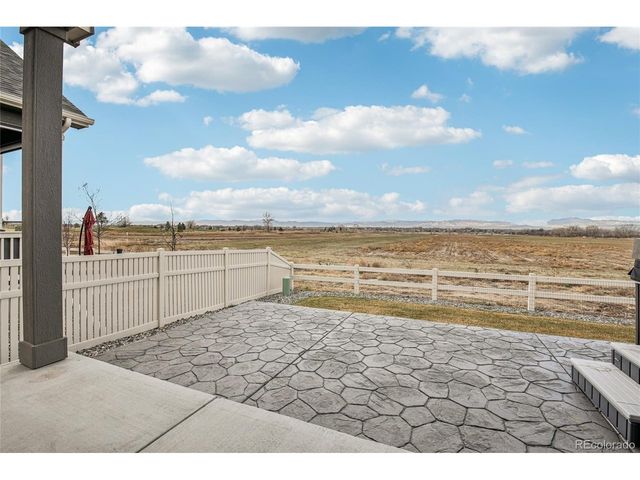 8887 Falcon St, Longmont, CO 80504