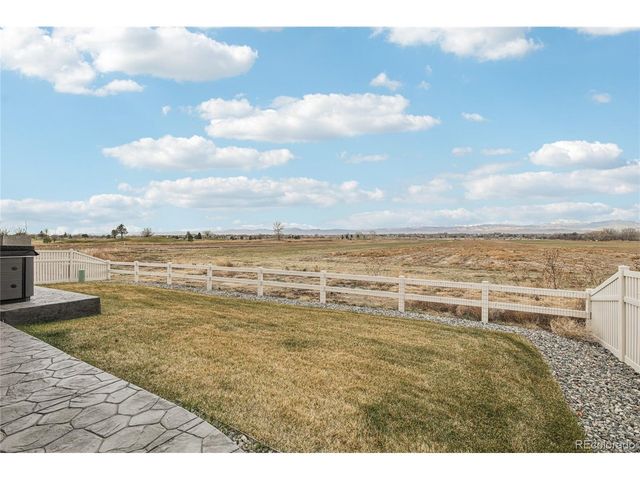 8887 Falcon St, Longmont, CO 80504