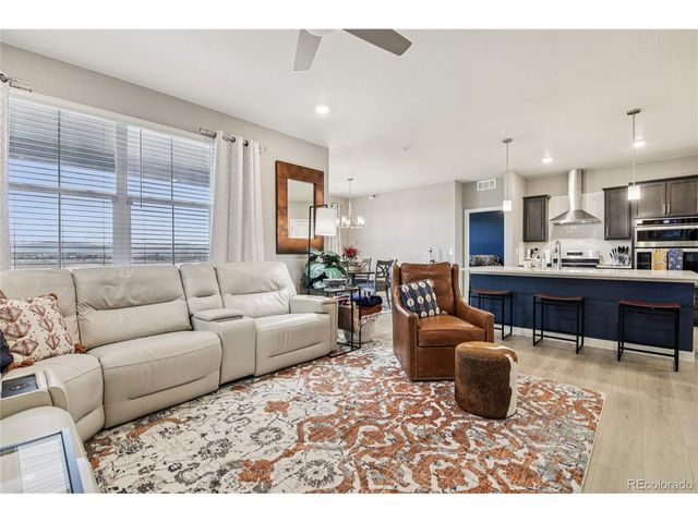 8887 Falcon St, Longmont, CO 80504