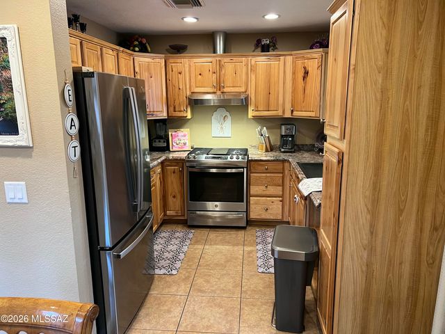 1655 W Sauvignon Drive, Tucson, AZ 85746