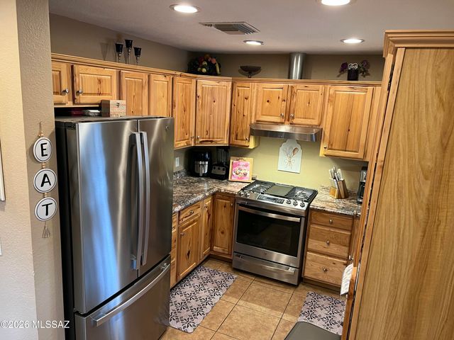 1655 W Sauvignon Drive, Tucson, AZ 85746