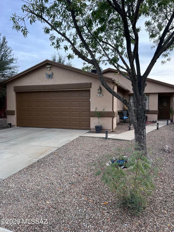 1655 W Sauvignon Drive, Tucson, AZ 85746