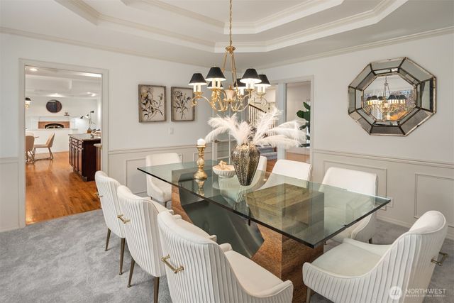 8550 NE 28th Street, Hunts Point, WA 98004