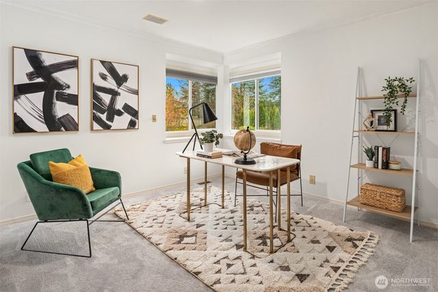 8550 NE 28th Street, Hunts Point, WA 98004