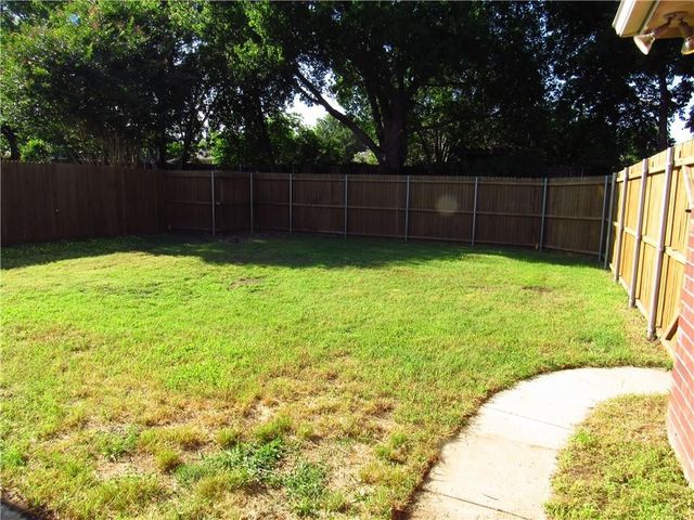 1811 Lake Travis Drive, Allen, TX 75002