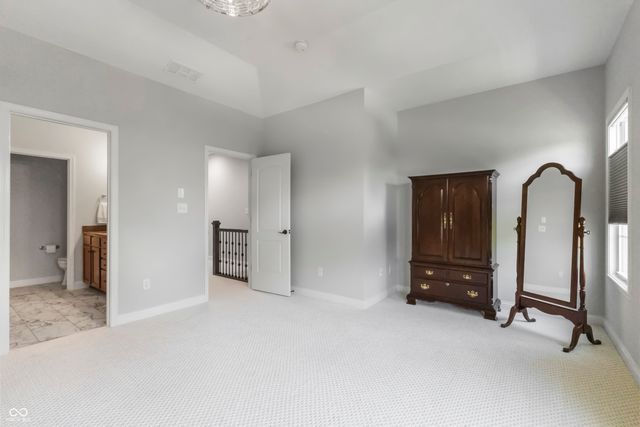 6691 Beekman Place B, Zionsville, IN 46077