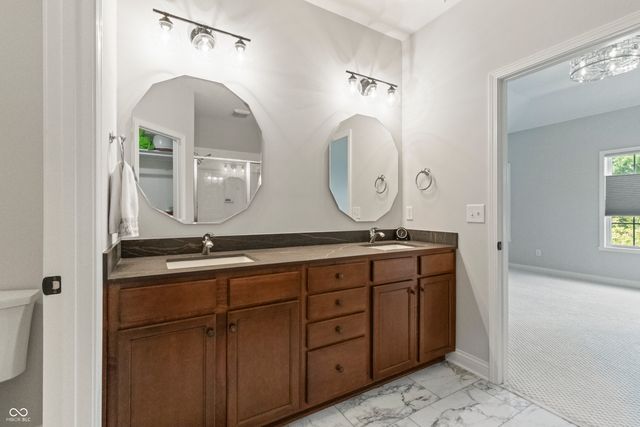 6691 Beekman Place B, Zionsville, IN 46077