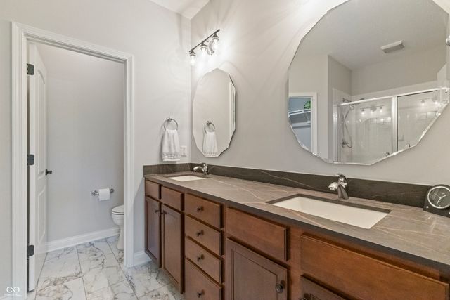 6691 Beekman Place B, Zionsville, IN 46077