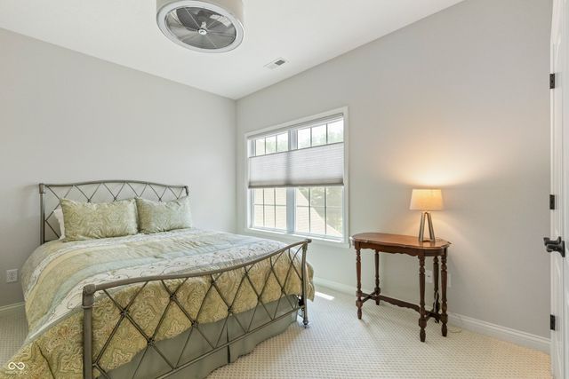 6691 Beekman Place B, Zionsville, IN 46077