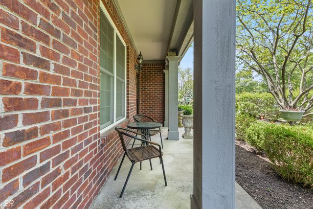 6691 Beekman Place B, Zionsville, IN 46077