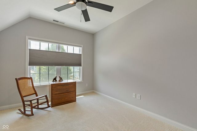 6691 Beekman Place B, Zionsville, IN 46077