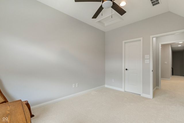 6691 Beekman Place B, Zionsville, IN 46077